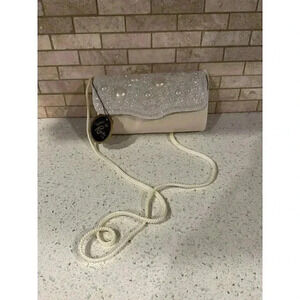 la regale clutch purse  ba